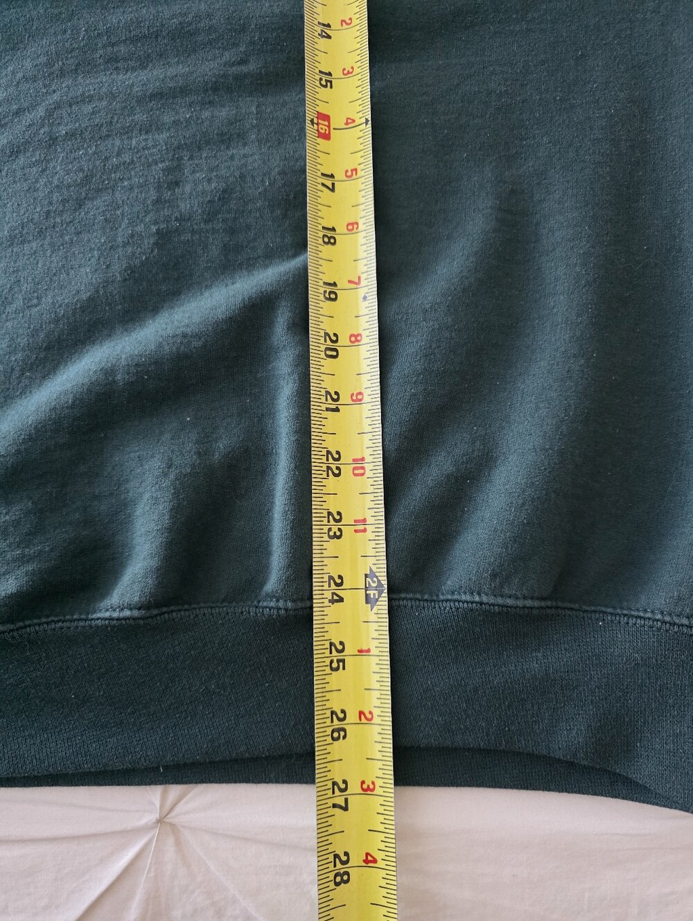 Vintage Lakewood College Crewneck Sweatshirt Green Pullover - Picture 4 of 5